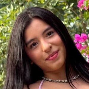 Isabella Tobar