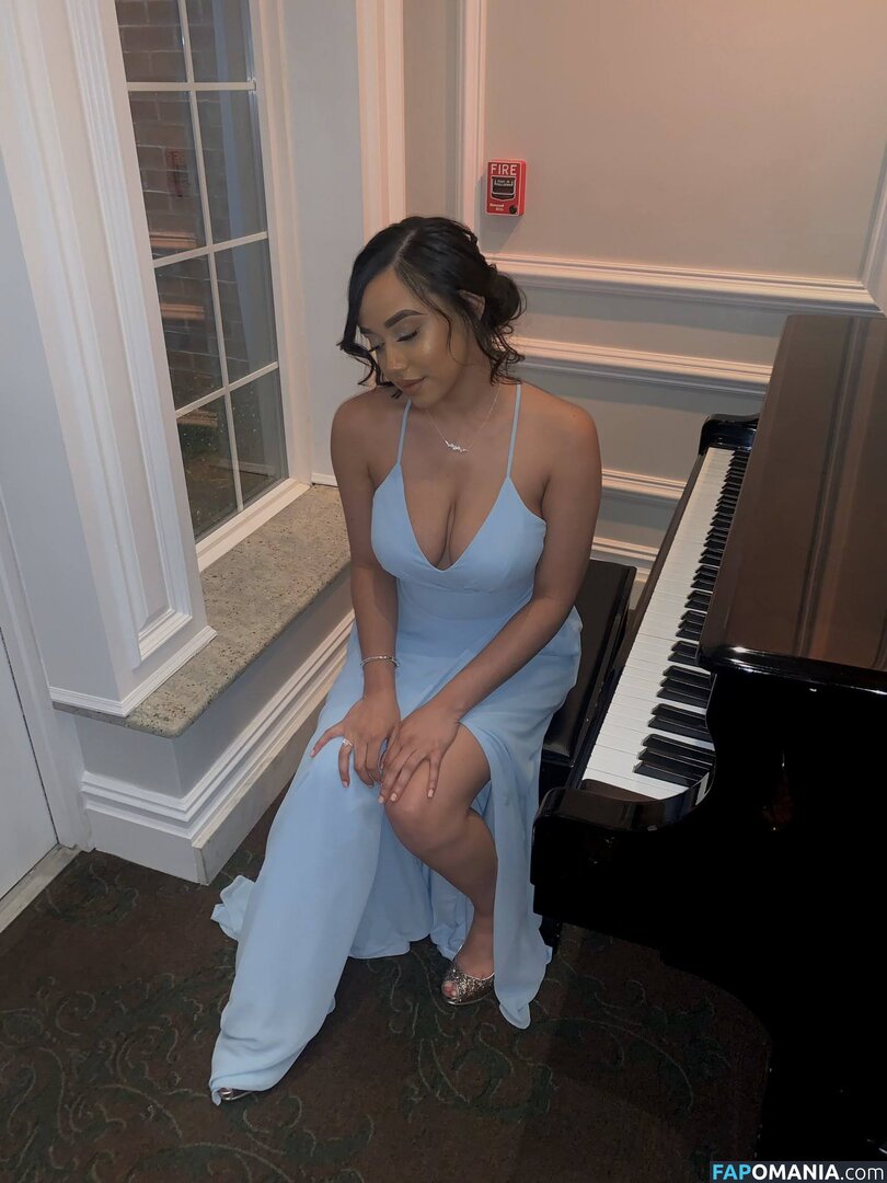 itsqueennovaa Meztelen OnlyFans  Kikerült fotó #2