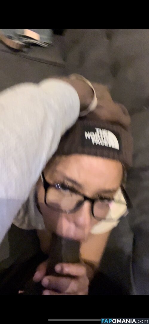 Itsscinnamon / cyn304_ Meztelen OnlyFans  Kikerült fotó #2