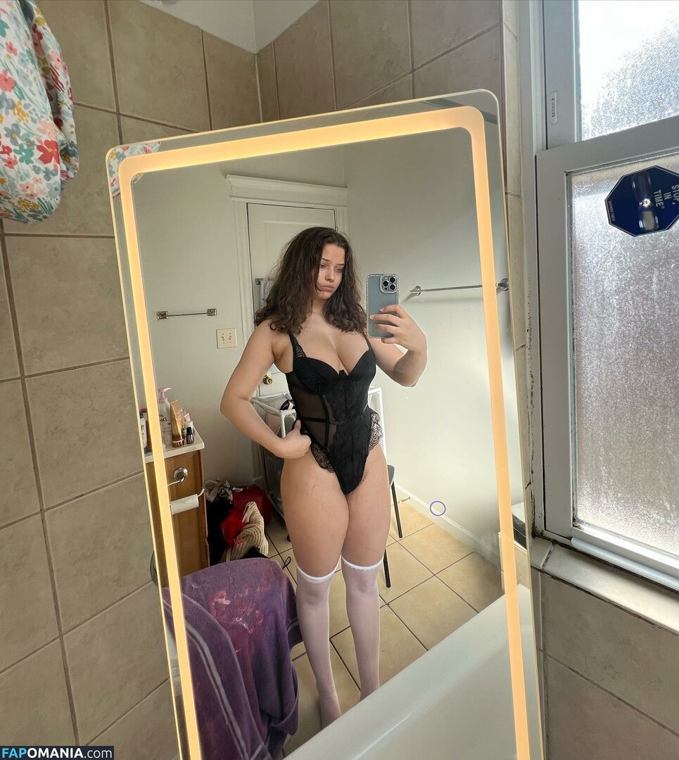 Itzwhitechina Meztelen OnlyFans  Kikerült fotó #3