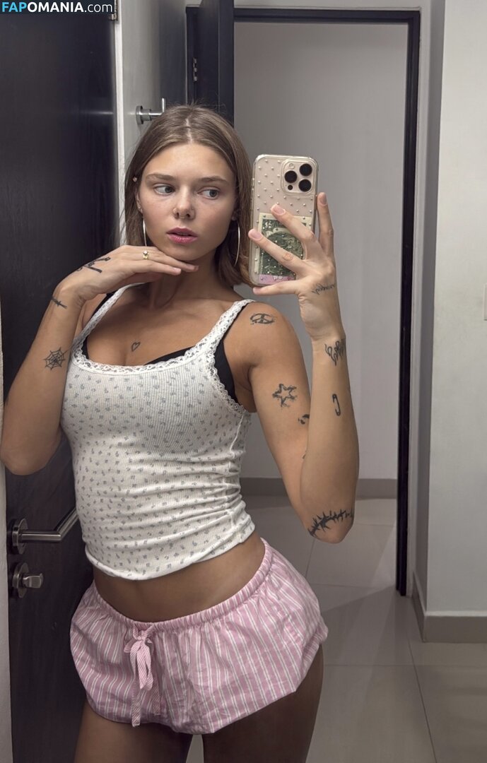 Ivasimmetria Meztelen OnlyFans  Kikerült fotó #4