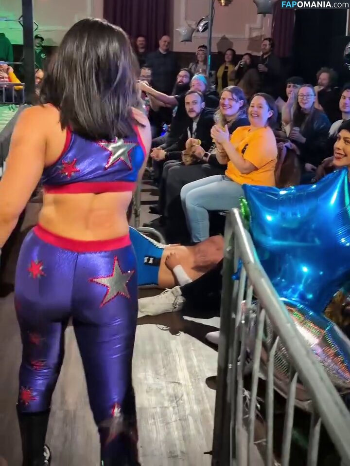 Izzy Moreno  / Izzy Moreno / ItsIzzyMania / itsizzymania Meztelen OnlyFans  Kikerült fotó #7