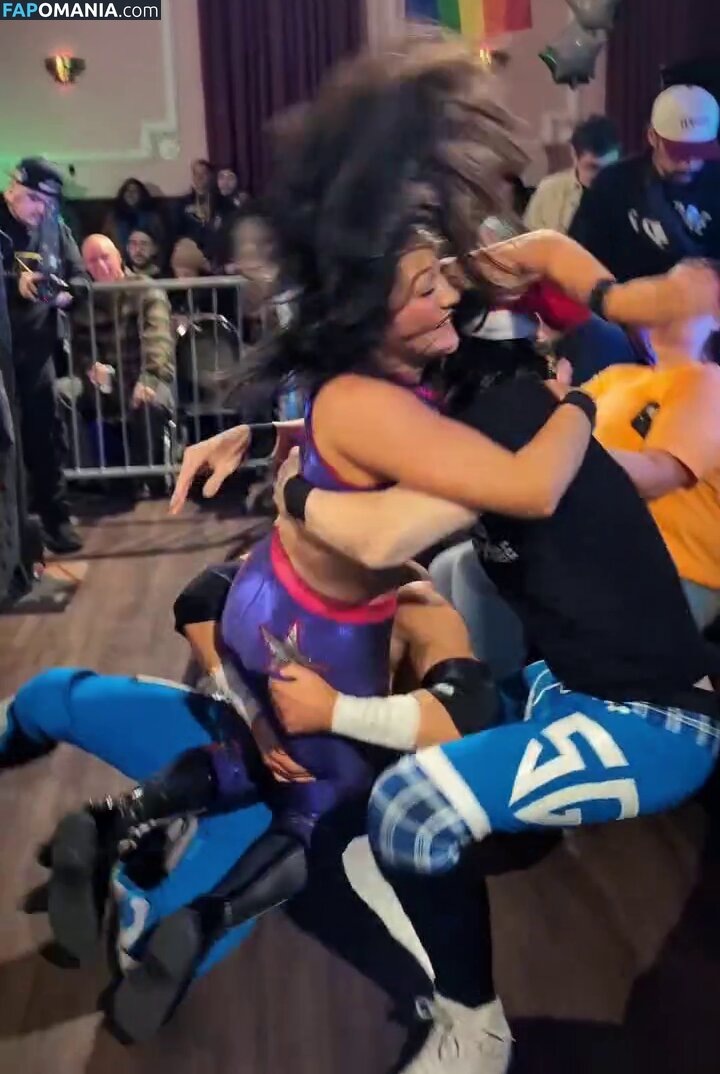 Izzy Moreno  / Izzy Moreno / ItsIzzyMania / itsizzymania Meztelen OnlyFans  Kikerült fotó #12