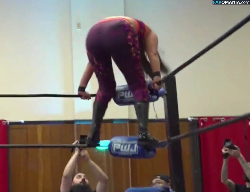 ItsIzzyMania / Izzy Moreno / WWYTWrestling Meztelen OnlyFans  Kikerült fotó #57
