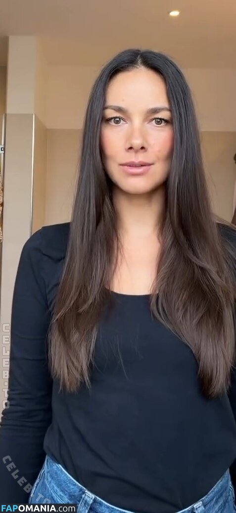 Janina Uhse / janinauhse Meztelen OnlyFans  Kikerült fotó #4