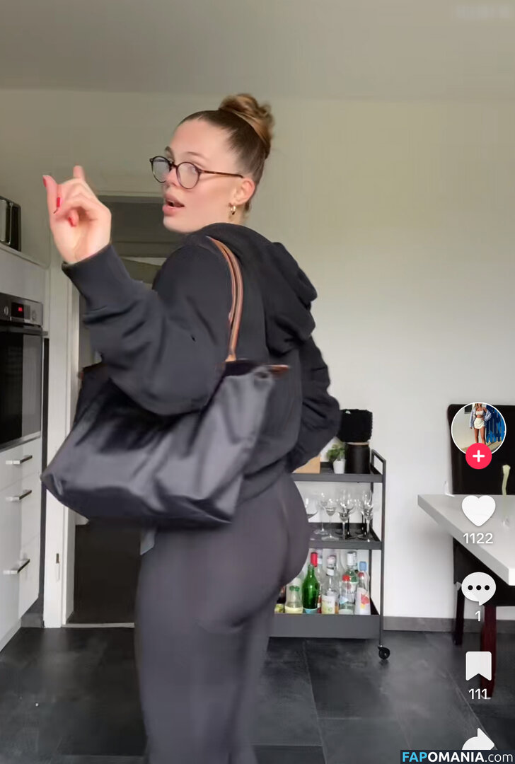 Jelle Karbstein / Jellefeline / jelenajensen Meztelen OnlyFans  Kikerült fotó #158