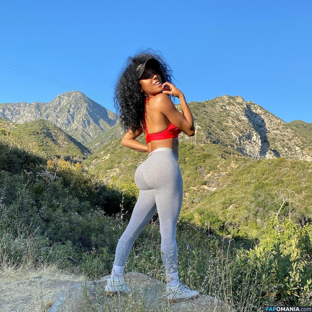 Jenn Morel / jennmorel / jennmorelflow Meztelen OnlyFans  Kikerült fotó #1