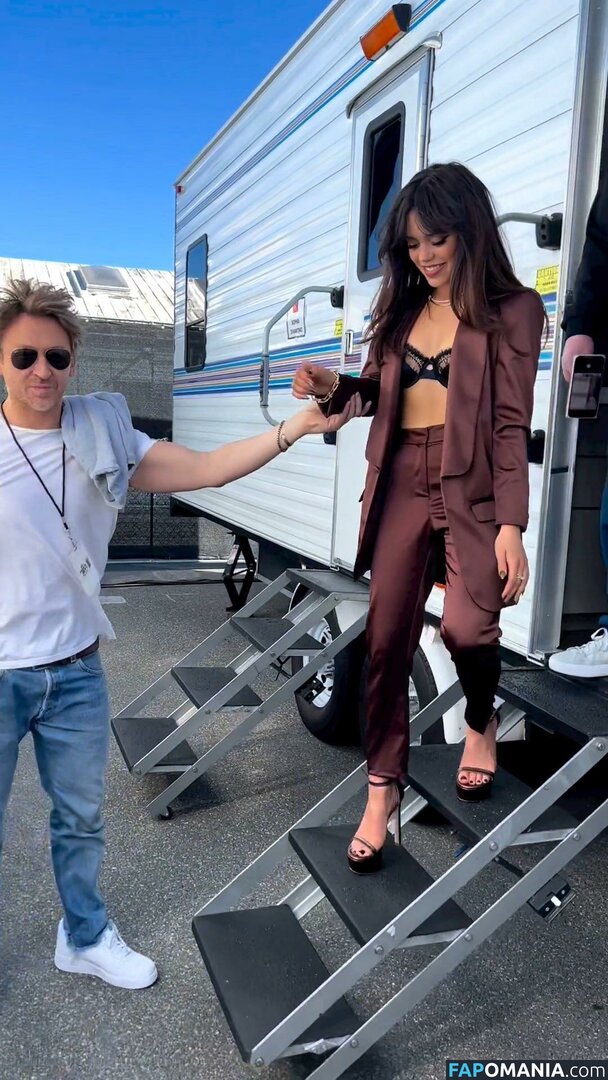 Jenna Ortega / Page / jennaortega Meztelen OnlyFans  Kikerült fotó #376