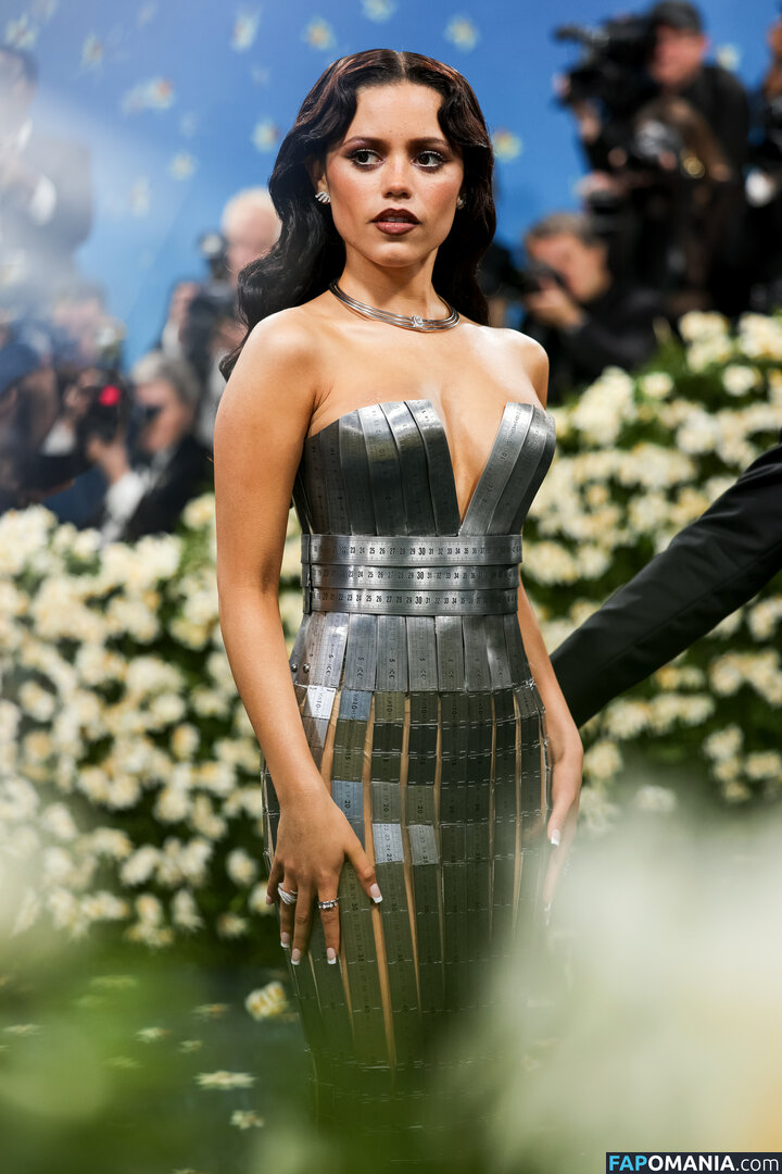 Jenna Ortega / Page / jennaortega Meztelen OnlyFans  Kikerült fotó #1582