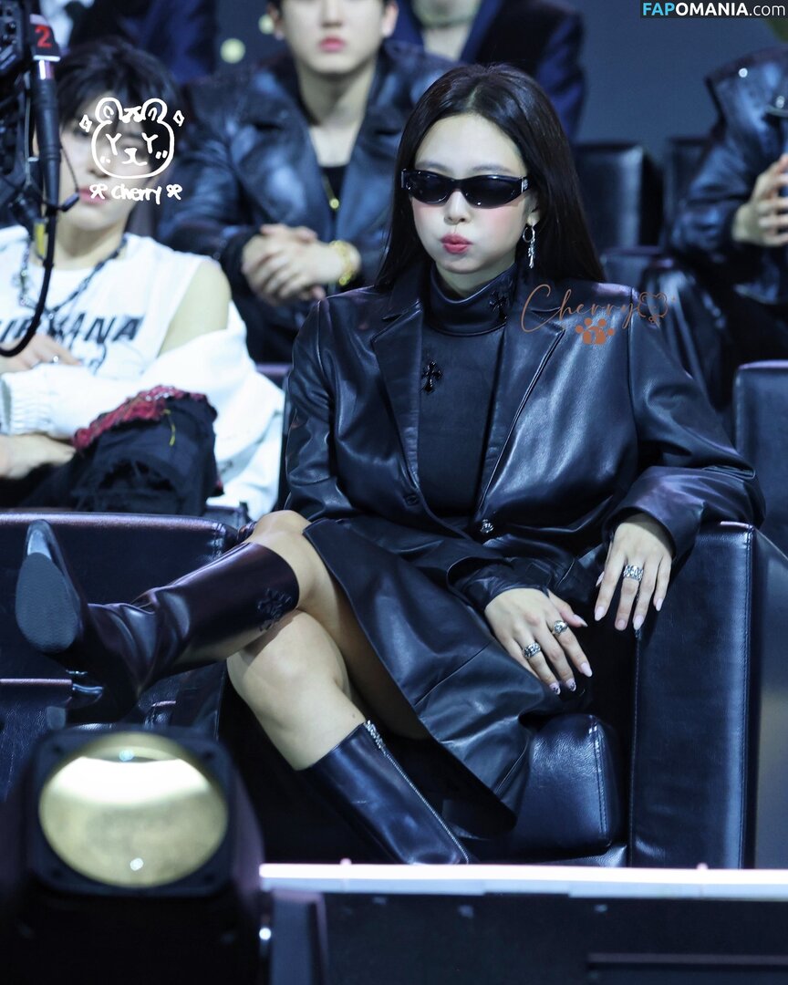 Blackpink / Jennie | BLΛƆKPIИK / jennierubyjane / sheflieshigh Meztelen OnlyFans  Kikerült fotó #478