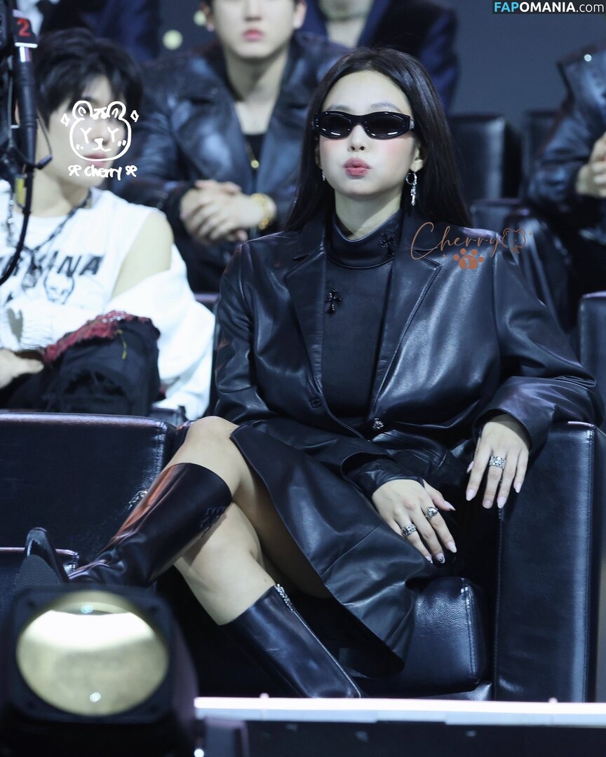 Blackpink / Jennie | BLΛƆKPIИK / jennierubyjane / sheflieshigh Meztelen OnlyFans  Kikerült fotó #480