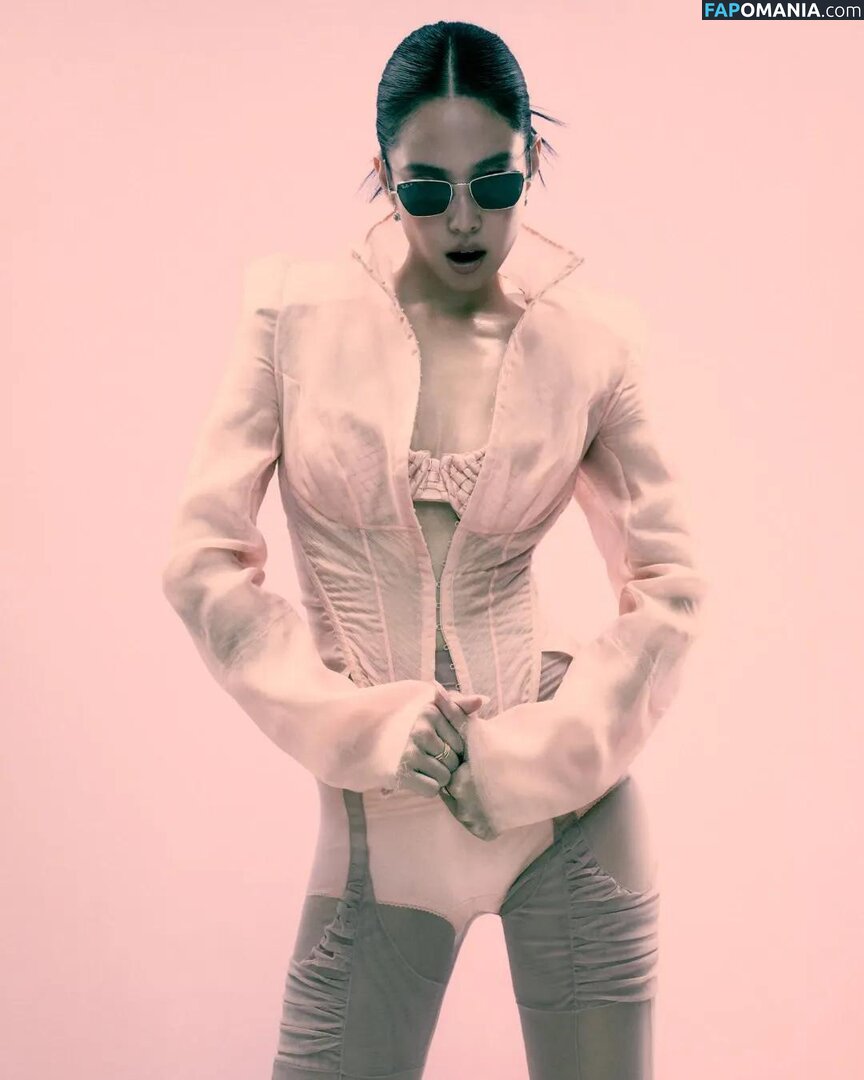 Blackpink / Jennie | BLΛƆKPIИK / jennierubyjane / sheflieshigh Meztelen OnlyFans  Kikerült fotó #511