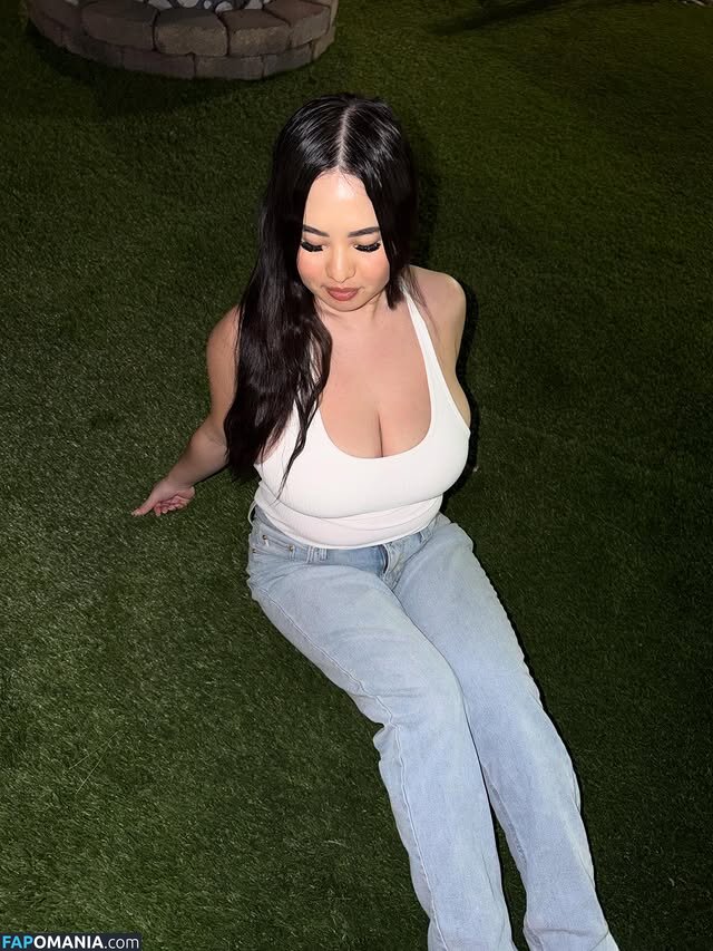 Jennifer Vang / jennifervang_ Meztelen OnlyFans  Kikerült fotó #4