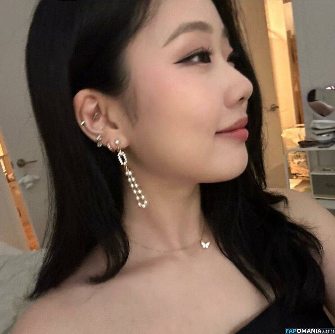AGirlAndAGame / Jessica / h.yojeong / jessicahkim / jessicanigri Meztelen OnlyFans  Kikerült fotó #4