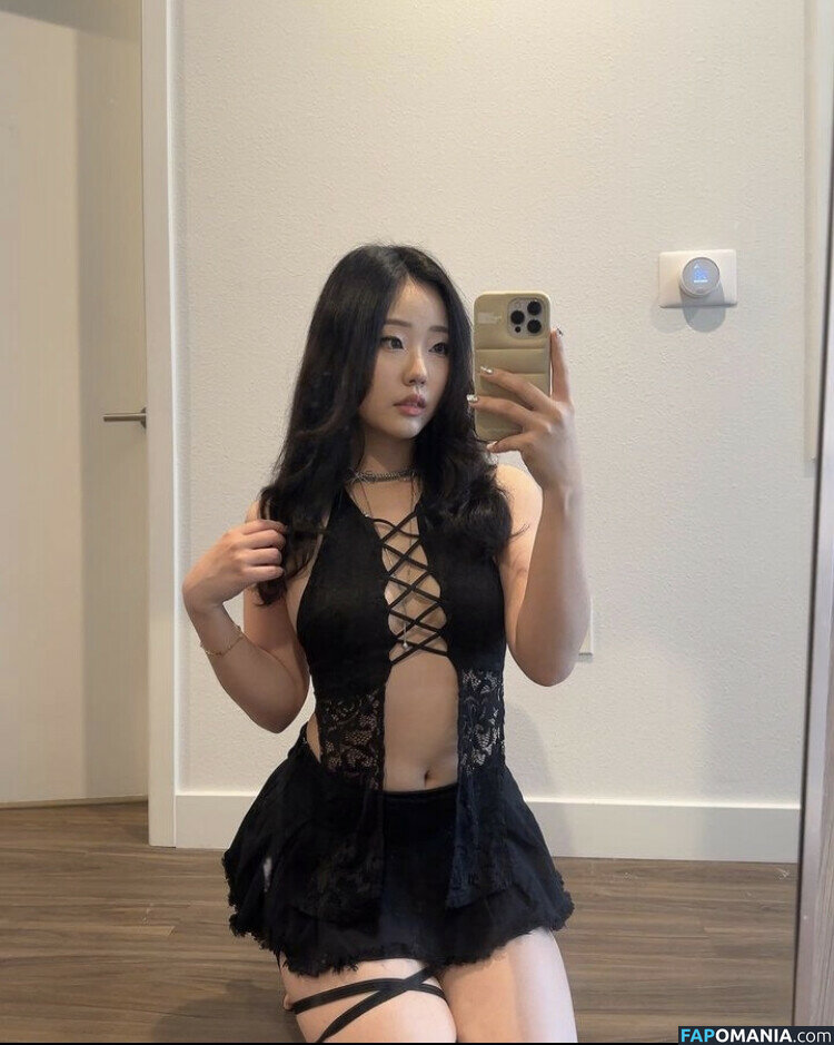 AGirlAndAGame / Jessica / h.yojeong / jessicahkim / jessicanigri Meztelen OnlyFans  Kikerült fotó #214