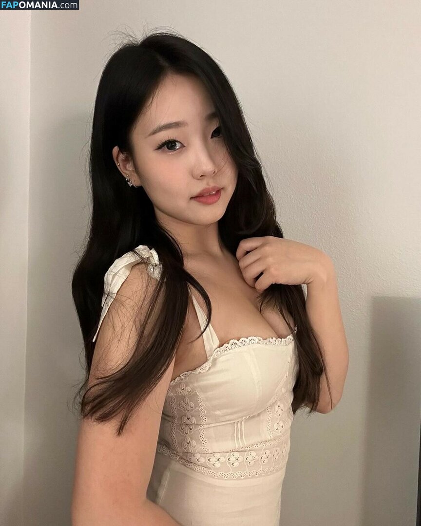 AGirlAndAGame / Jessica / h.yojeong / jessicahkim / jessicanigri Meztelen OnlyFans  Kikerült fotó #458