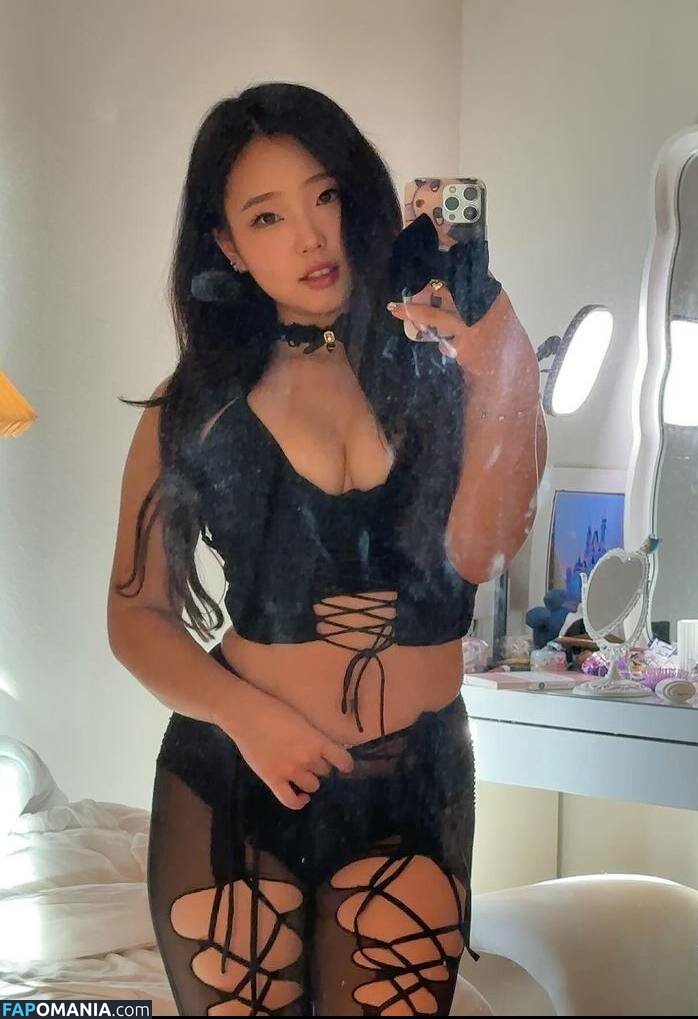 AGirlAndAGame / Jessica / h.yojeong / jessicahkim / jessicanigri Meztelen OnlyFans  Kikerült fotó #690