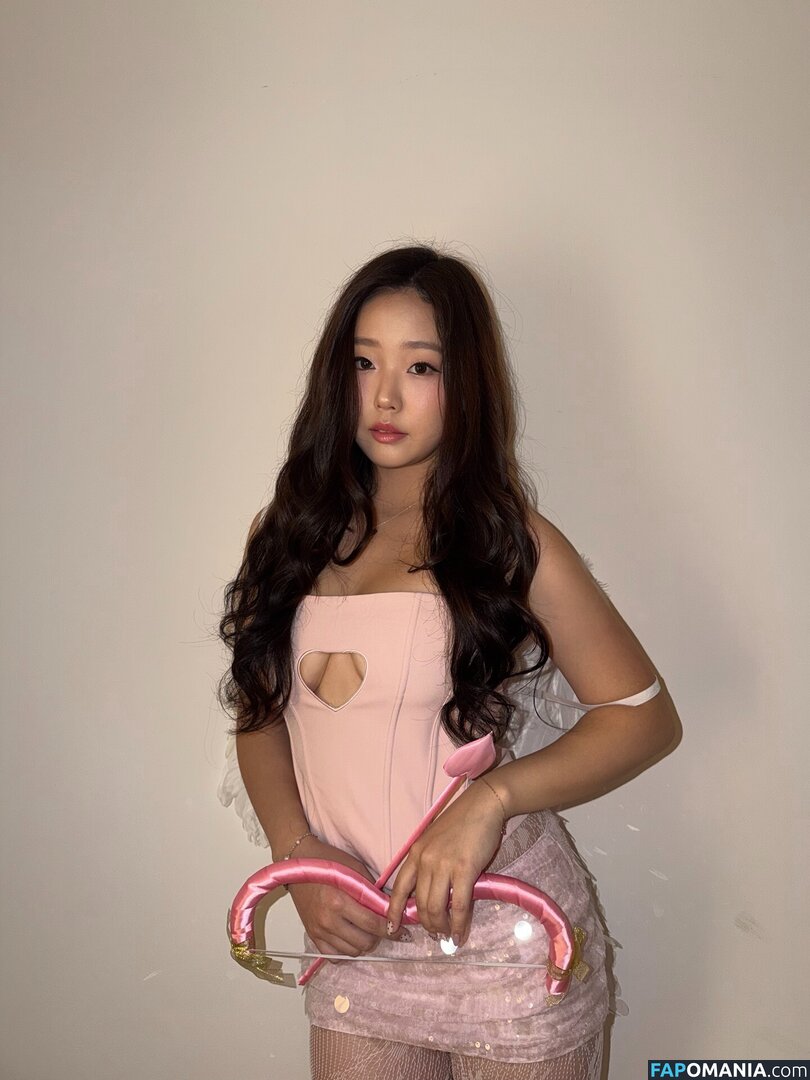 AGirlAndAGame / Jessica / h.yojeong / jessicahkim / jessicanigri Meztelen OnlyFans  Kikerült fotó #931