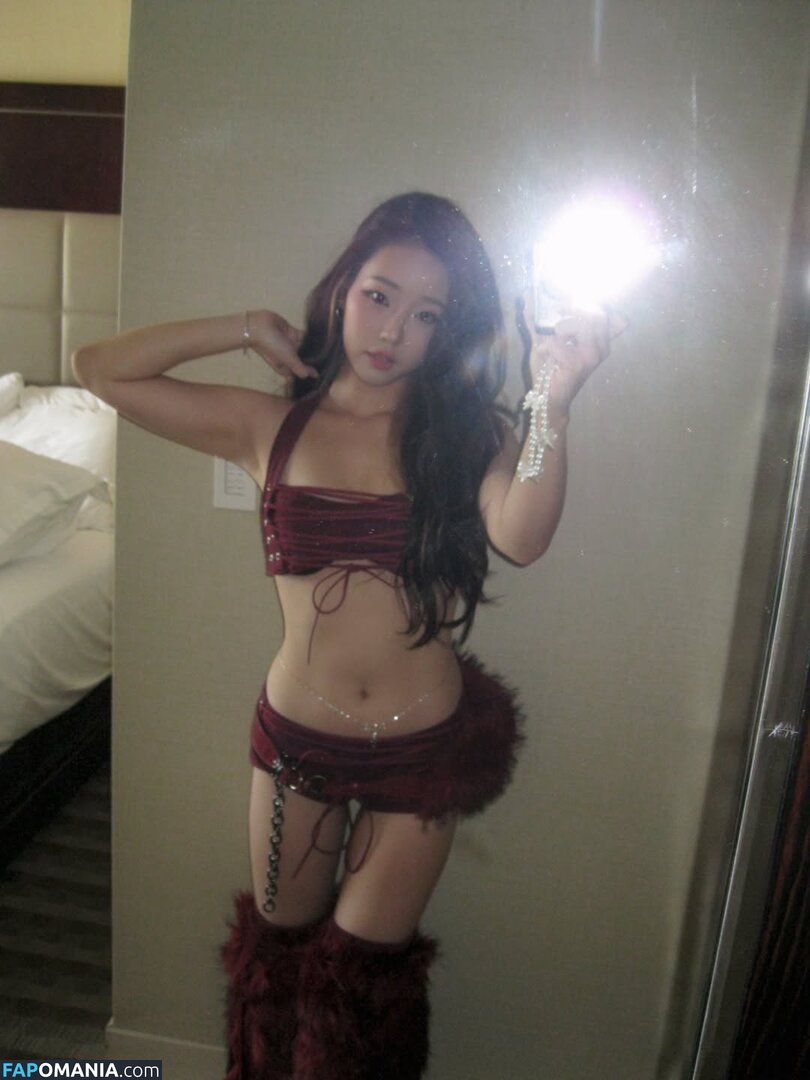 AGirlAndAGame / Jessica / jessicahkim / jessicanigri / kaburbank Meztelen OnlyFans  Kikerült fotó #957