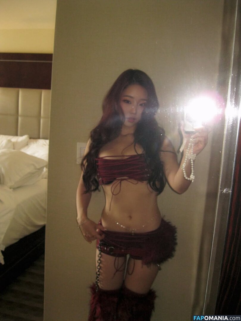 AGirlAndAGame / Jessica / jessicahkim / jessicanigri / kaburbank Meztelen OnlyFans  Kikerült fotó #959