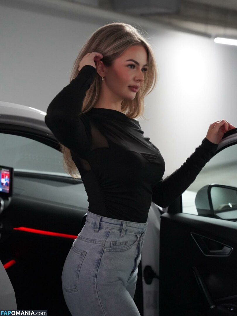 Jill van Hoof / jillgt_jillvanhoof / jillvanhoofx / jillvanhoofxx / jillx / 𝐽𝑖𝑙𝑙 𝑣𝑎𝑛 𝐻𝑜𝑜𝑓 Meztelen OnlyFans  Kikerült fotó #12