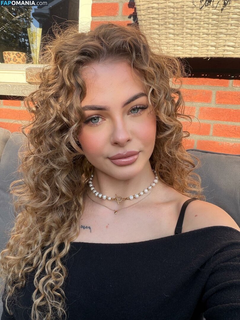 Jill van Hoof / jillgt_jillvanhoof / jillvanhoofx / jillvanhoofxx / jillx / 𝐽𝑖𝑙𝑙 𝑣𝑎𝑛 𝐻𝑜𝑜𝑓 Meztelen OnlyFans  Kikerült fotó #28