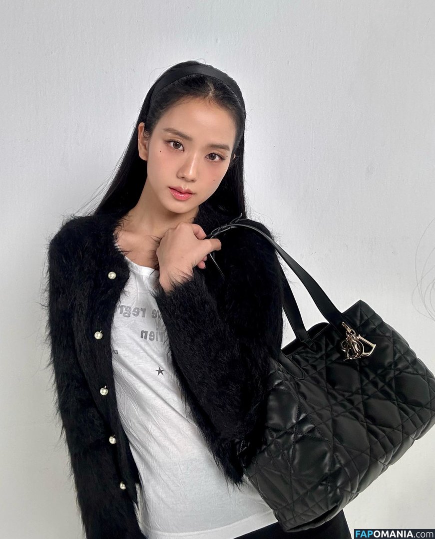 BLACKPINK / Jisoo / qenshizu / sooyaaa__ Meztelen OnlyFans  Kikerült fotó #14