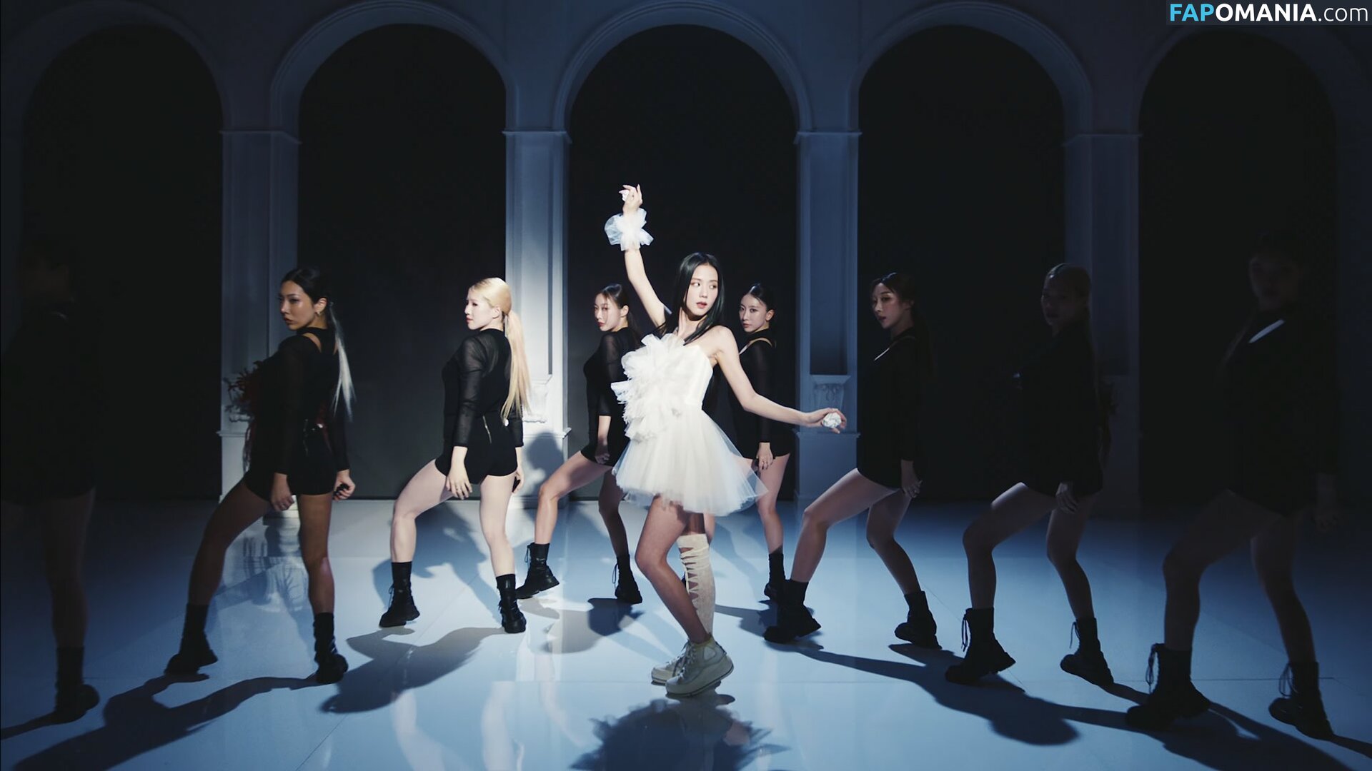 BLACKPINK / Jisoo / qenshizu / sooyaaa__ Meztelen OnlyFans  Kikerült fotó #571