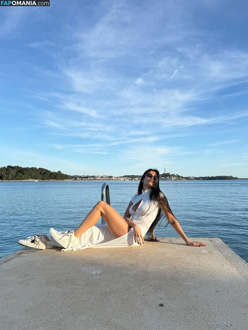 Jovana Djordjevic / callmelolita Meztelen OnlyFans  Kikerült fotó #3
