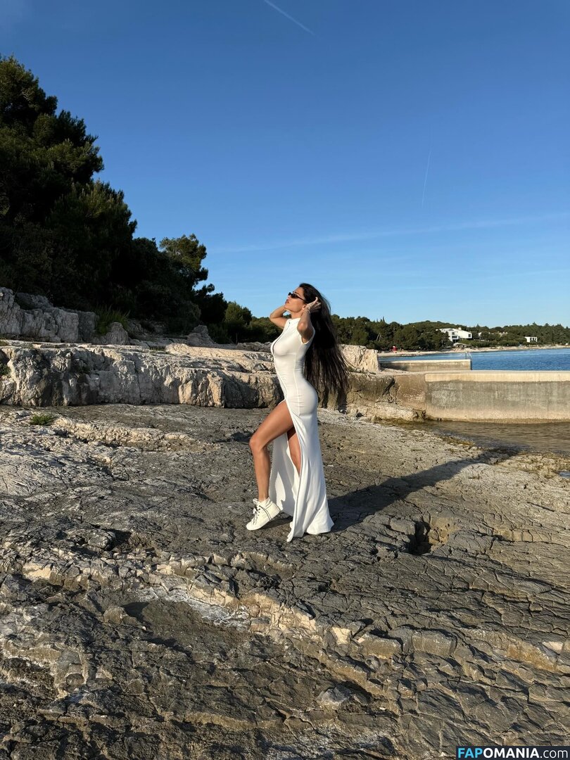 Jovana Djordjevic / callmelolita Meztelen OnlyFans  Kikerült fotó #8