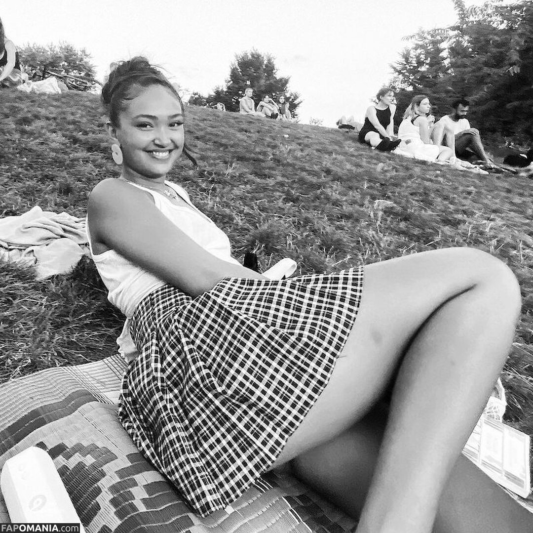 Joy Crookes / https: / joycrookes Meztelen OnlyFans  Kikerült fotó #36