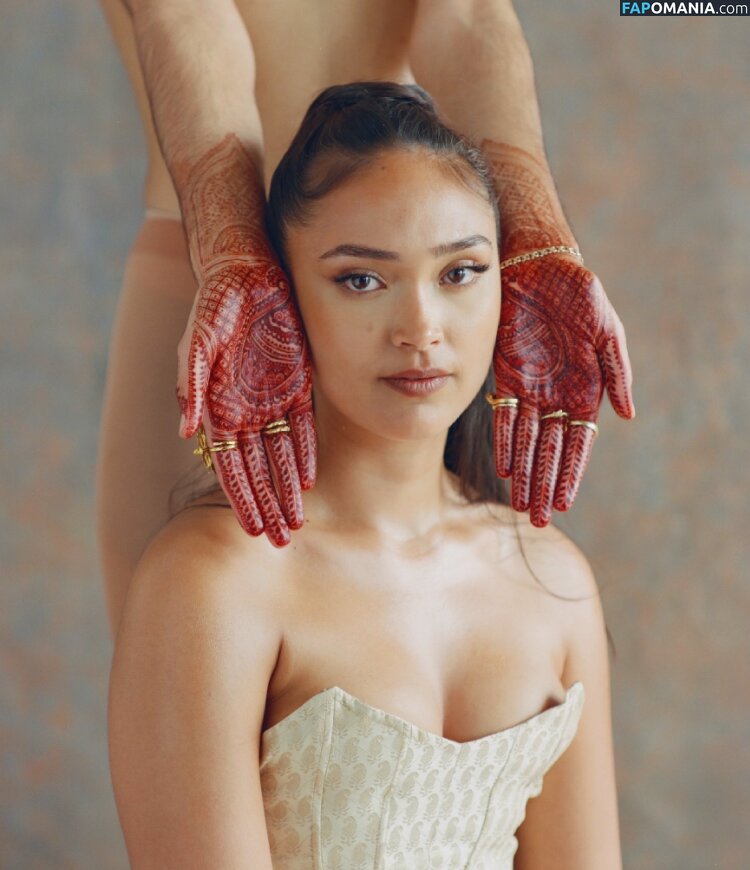 Joy Crookes / https: / joycrookes Meztelen OnlyFans  Kikerült fotó #39