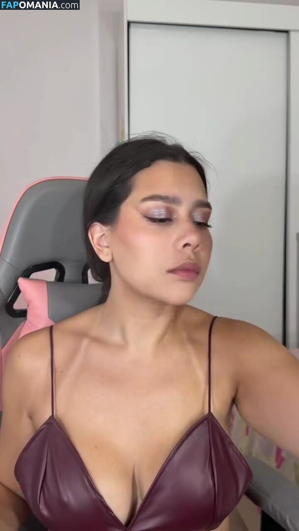 Julia_alvarengaa Meztelen OnlyFans  Kikerült fotó #3