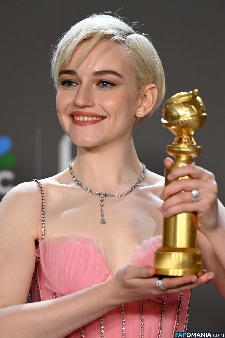 Julia Garner / juliagarnerofficial / ztyg_29 Meztelen OnlyFans  Kikerült fotó #1