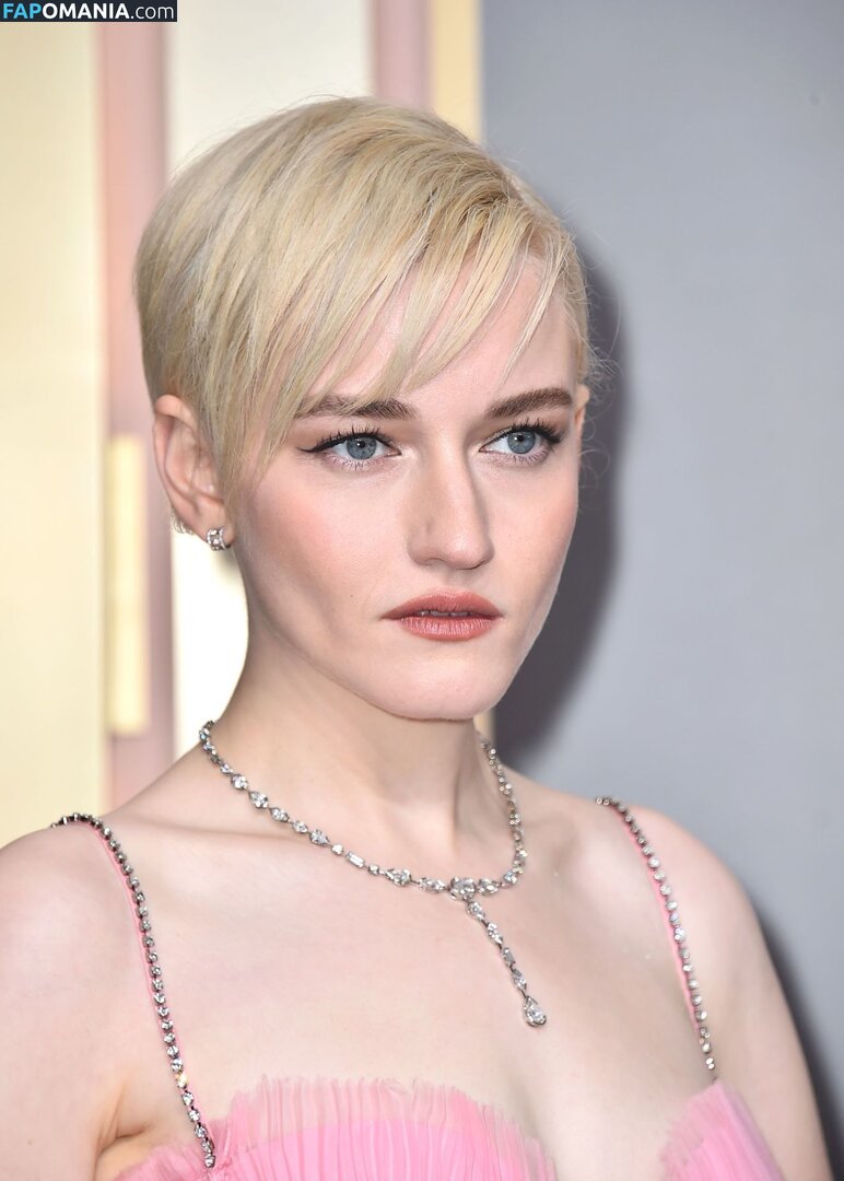 Julia Garner / juliagarnerofficial / ztyg_29 Meztelen OnlyFans  Kikerült fotó #9