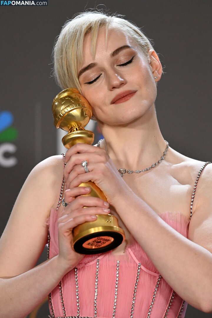 Julia Garner / juliagarnerofficial / ztyg_29 Meztelen OnlyFans  Kikerült fotó #12