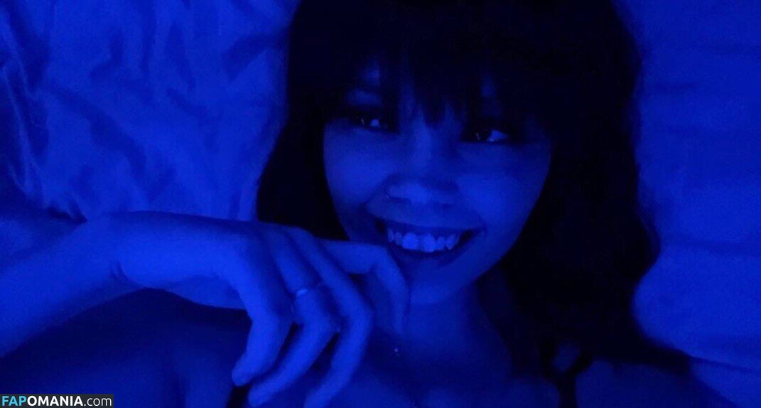 Julia Graham / https: / teasingmoon / teasingmoon... / temptedevil / temptedevil... Meztelen OnlyFans  Kikerült fotó #13