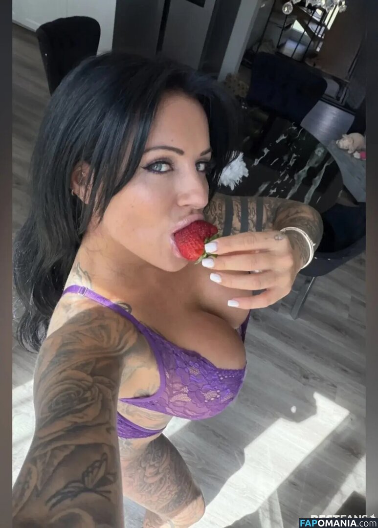 Julia Jasmin / followjuliajasmin Meztelen OnlyFans  Kikerült fotó #6