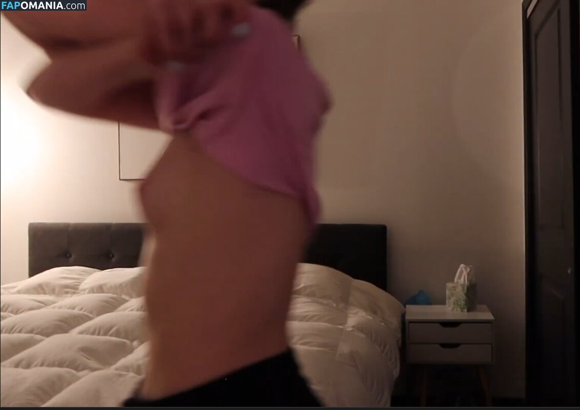 Julia Jornsay-Silverberg / juliajornsaysilverberg Meztelen OnlyFans  Kikerült fotó #1