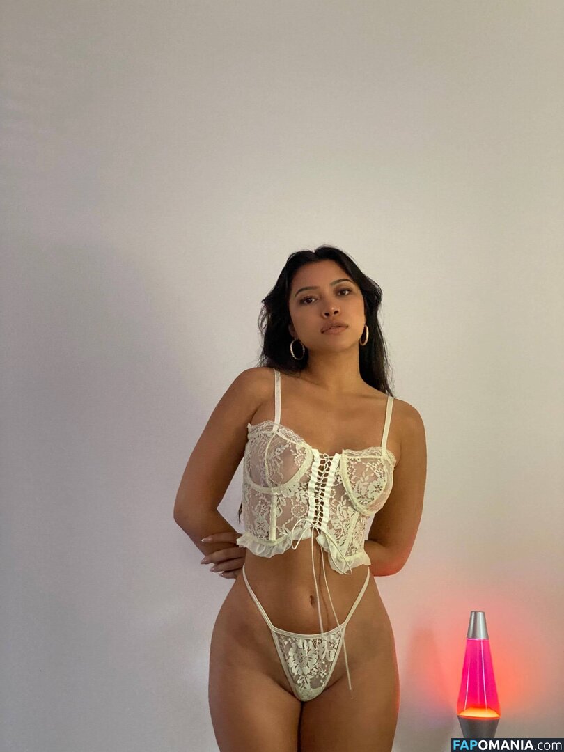 Julia Kelly / missjuliakelly Meztelen OnlyFans  Kikerült fotó #137