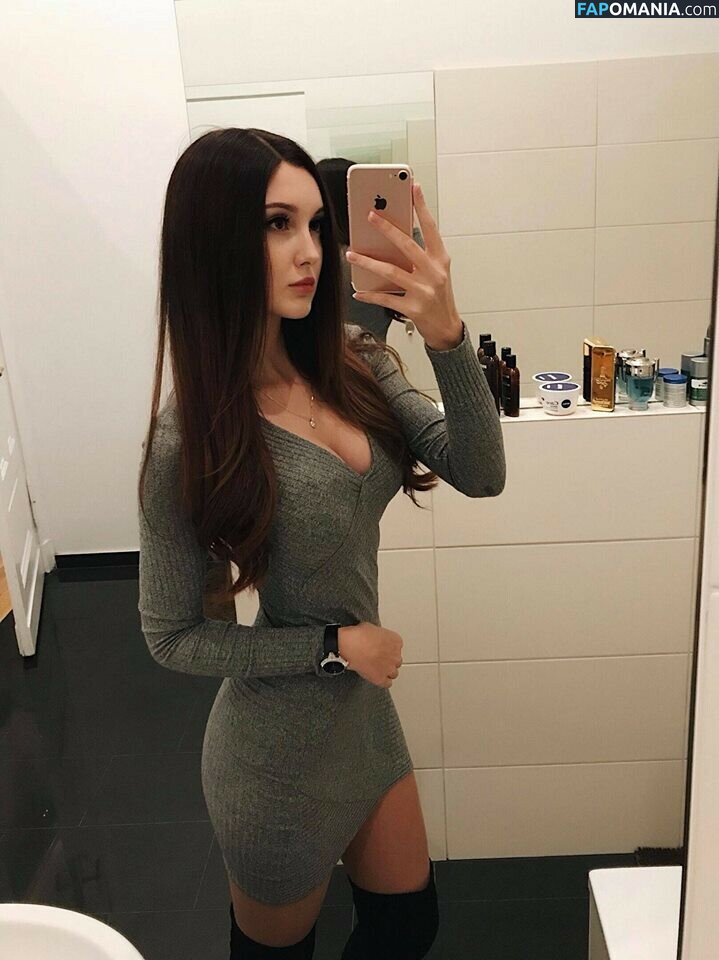 Julia Majch / Moonunyo / Shieru Meztelen OnlyFans  Kikerült fotó #54