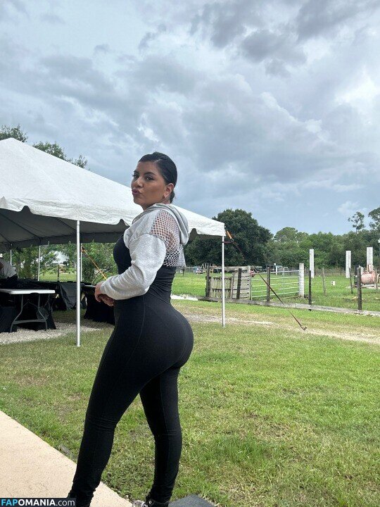 Juliabadbutt Meztelen OnlyFans  Kikerült fotó #1