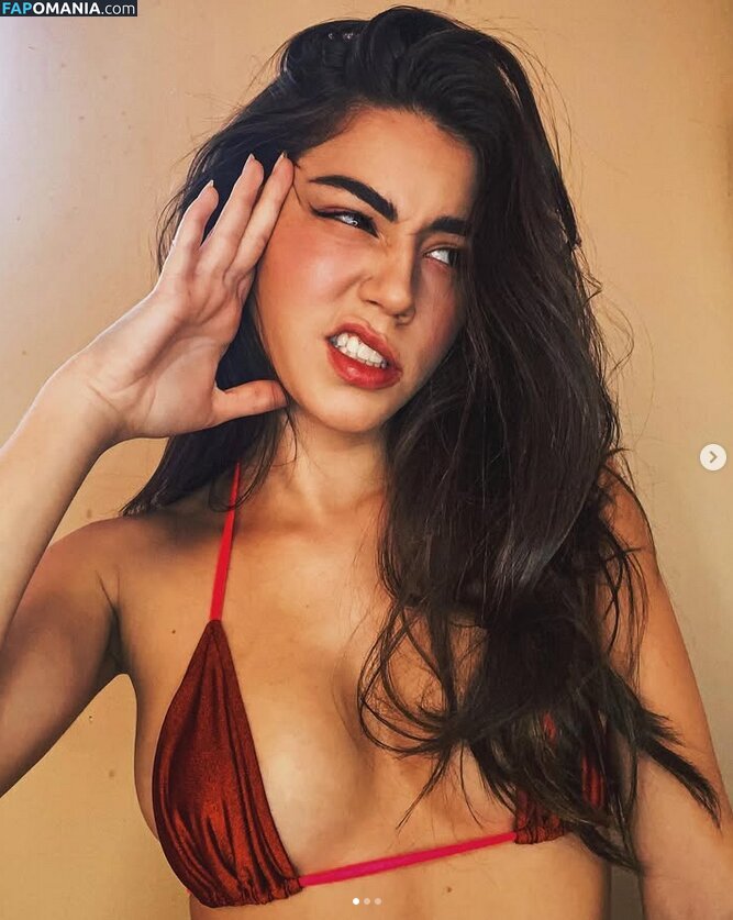 Juliane Carvalho / julianecarvalh0 / julianecarvalho Meztelen OnlyFans  Kikerült fotó #3