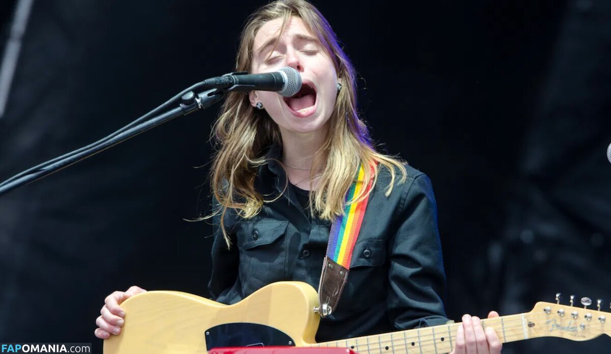 Julien Baker / julienrbaker Meztelen OnlyFans  Kikerült fotó #5