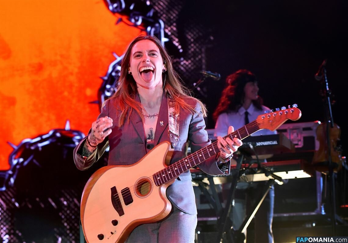 Julien Baker / julienrbaker Meztelen OnlyFans  Kikerült fotó #14