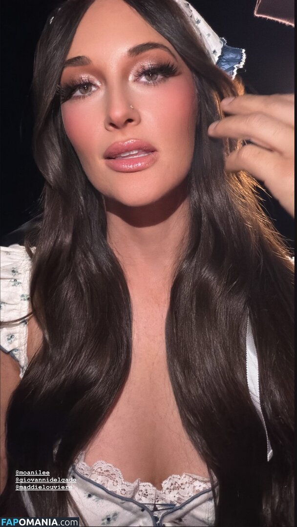Kacey Musgraves / spaceykacey Meztelen OnlyFans  Kikerült fotó #4