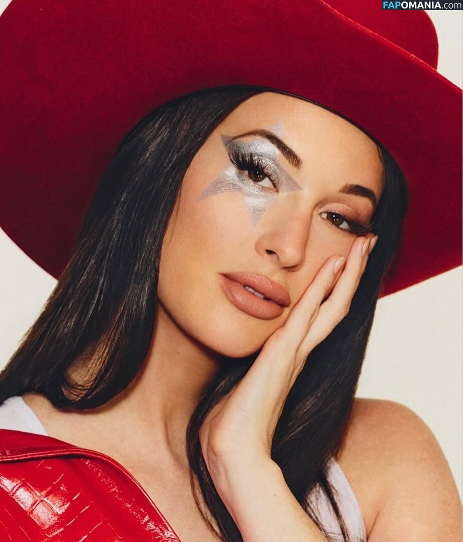 Kacey Musgraves / heavenlyyhazel / spaceykacey Meztelen OnlyFans  Kikerült fotó #13