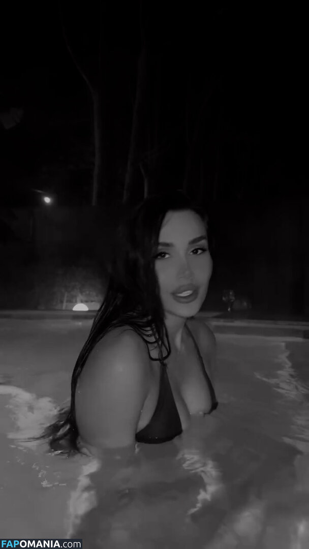 Kardelen Toprak / kardelentoprak Meztelen OnlyFans  Kikerült fotó #9