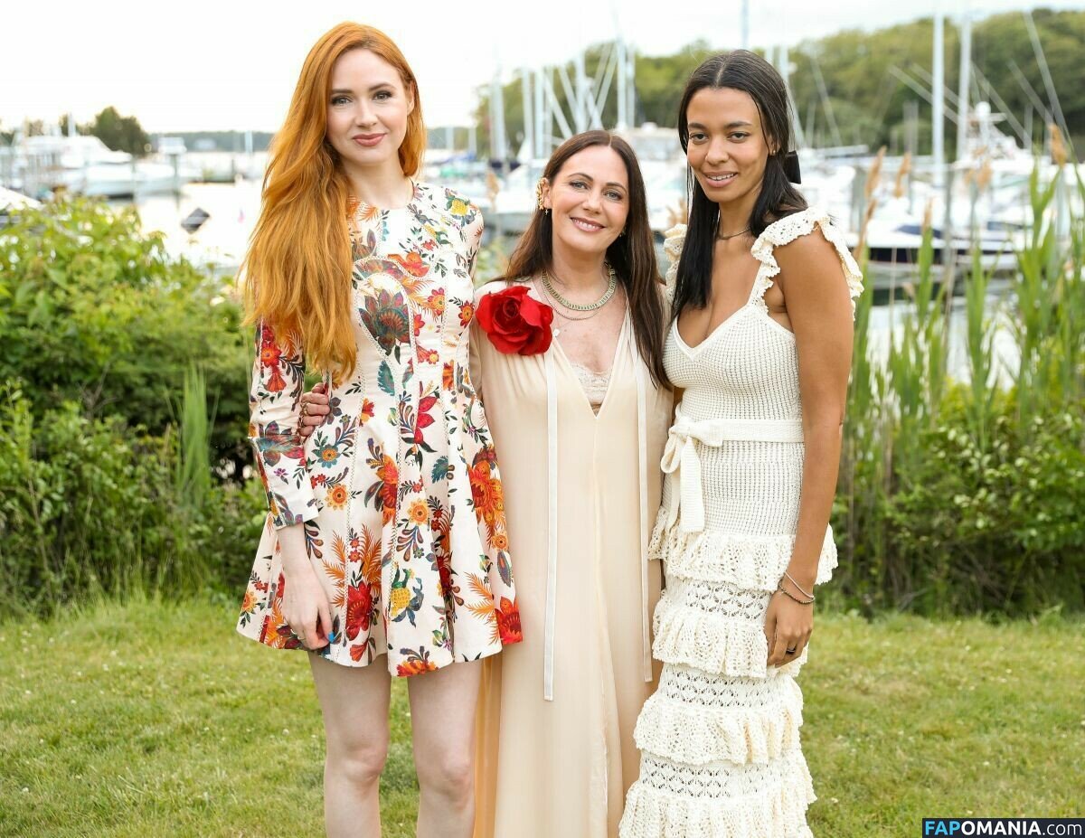 Karen Gillan / karengillan Meztelen OnlyFans  Kikerült fotó #5