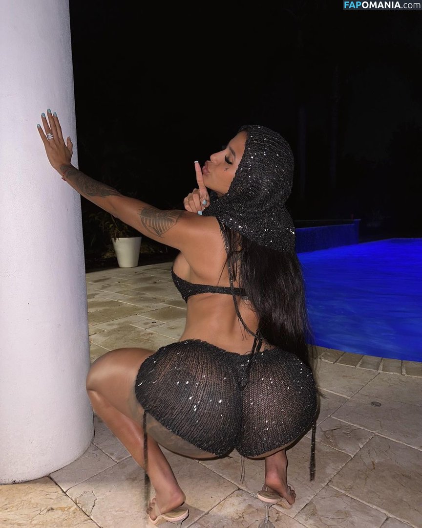 Karen Havary / havaryk / queenhavaryk Meztelen OnlyFans  Kikerült fotó #6